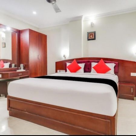 Hotel Balini Мадурай Екстериор снимка